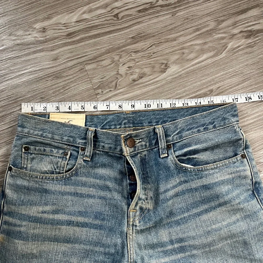 Hollister The Hollister Boot Jeans Mens 32x30 Medium Wash Button Fly Denim